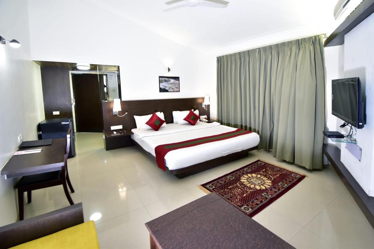 Caves County Resort Malegaon Exterior photo
