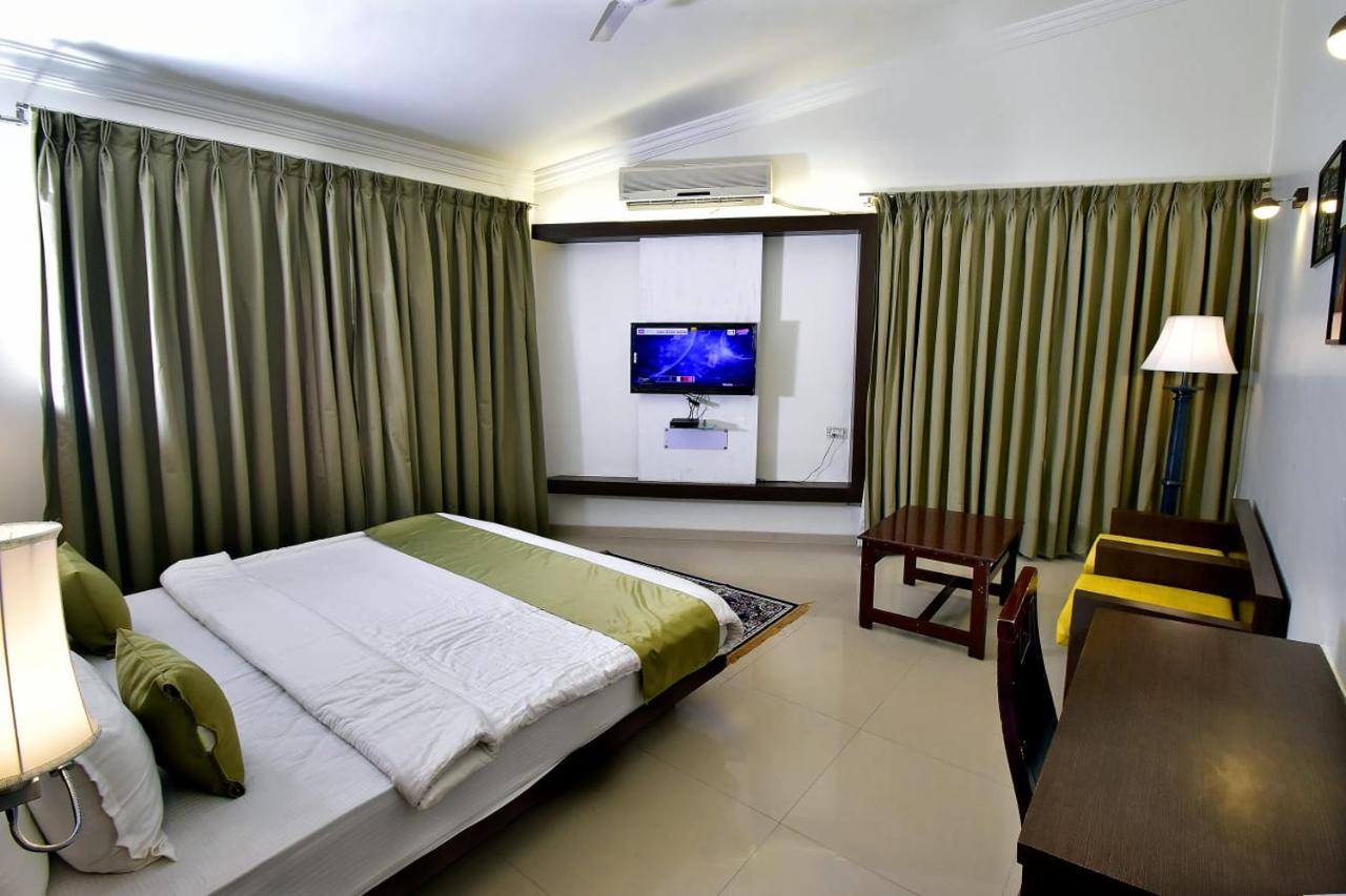 Caves County Resort Malegaon Exterior photo