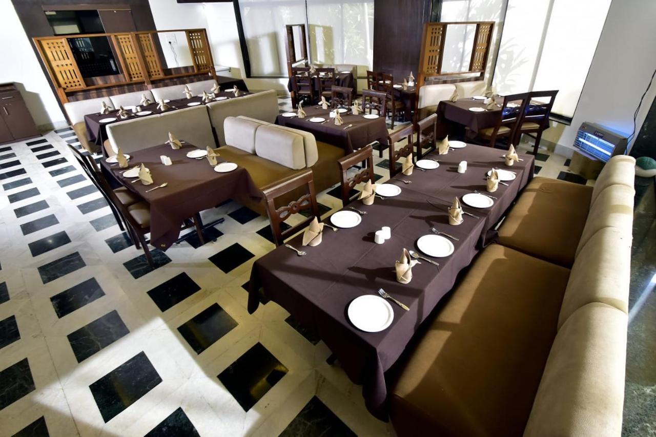 Caves County Resort Malegaon Exterior photo